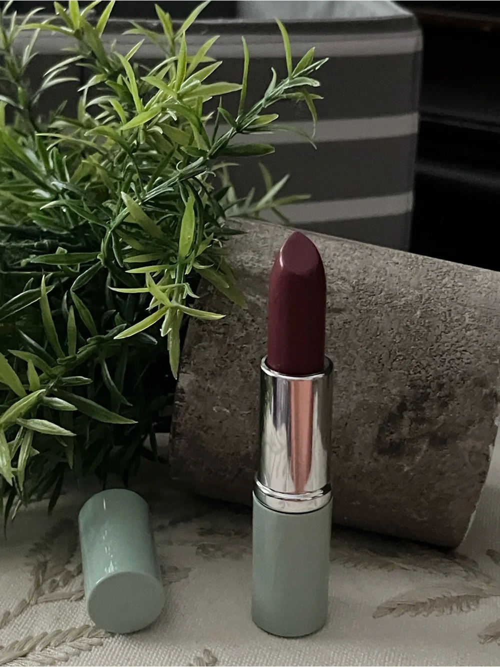 Clinique “A Different Grape ” Lipstick - Full Size  ~New~